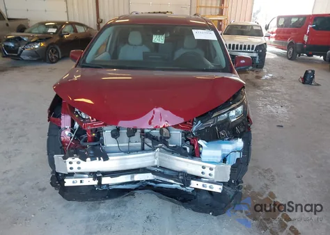 2025 Toyota Sienna Le z USA, uszkodzony, nr VIN 5TDBSKFC9SS211178